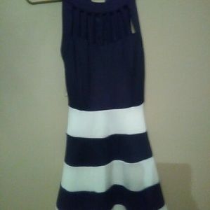 If you buy any 2 dresses ill do 2 for 20